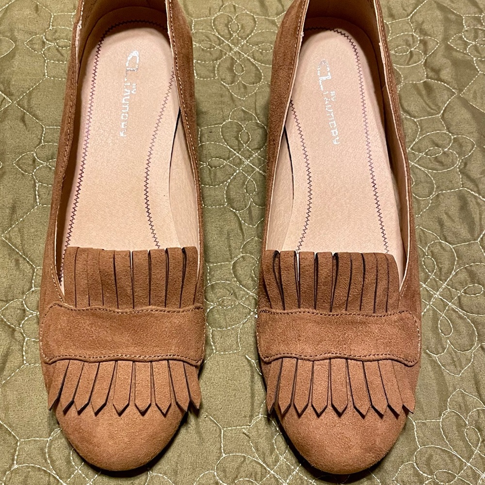 By CL Laundry size 8